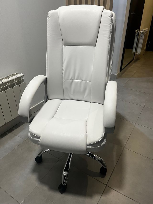 Sillón de oficina polipiel blanco nuevo