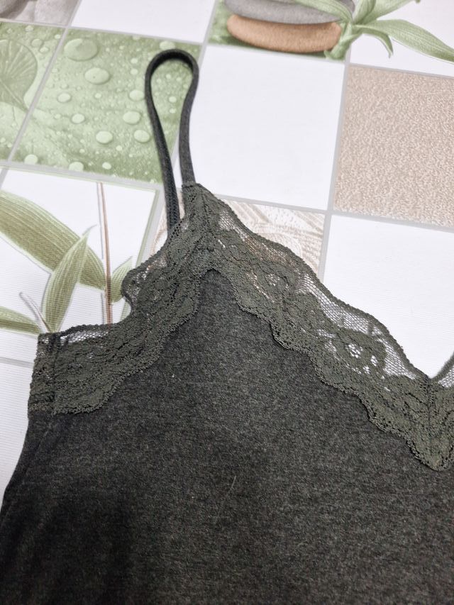 Camiseta tirantes  encaje