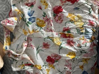 Camisa Primark flores manga larga