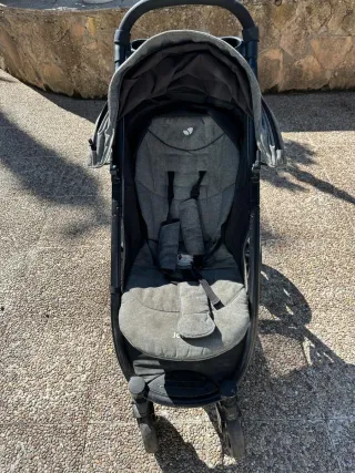 silla de paseo gris bebe