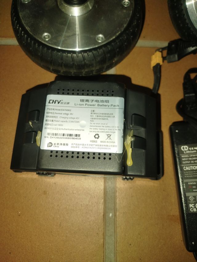 Piezas Hoverboard: Ruedas, Batería y Cargador