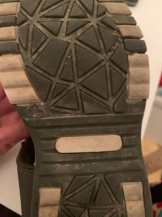 Sandalias Marrones y Verdes
DE TALLA 29
