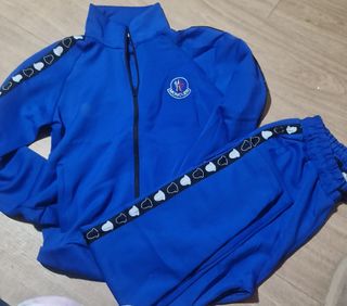 Conjunto deportivo Moncler azul