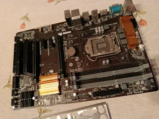 Placa base Gigabyte GA-Z97P-D3 funcionando