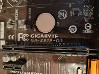 Placa base Gigabyte GA-Z97P-D3 funcionando