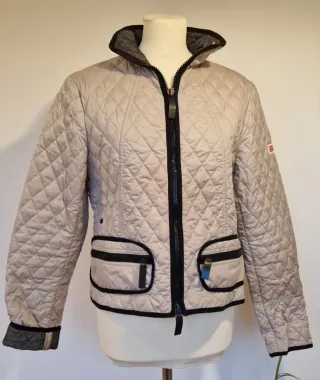 Anorak Burberry acolchado Beige Talla XL