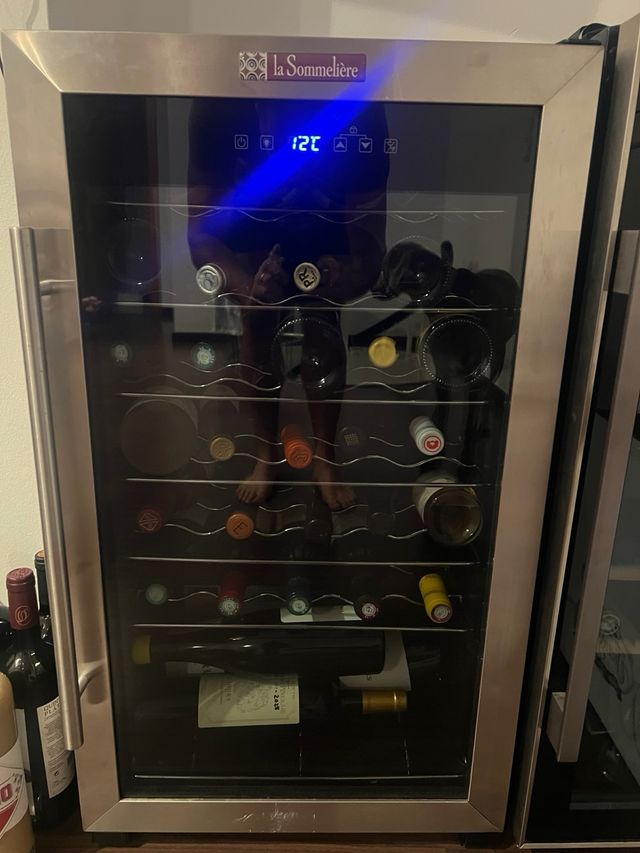 Vinoteca Negra 2 unidades precio por unidad