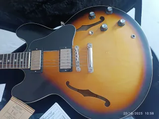 Gibson ES-335 Sunburst Satin -- 2024 -- IMPECABLE