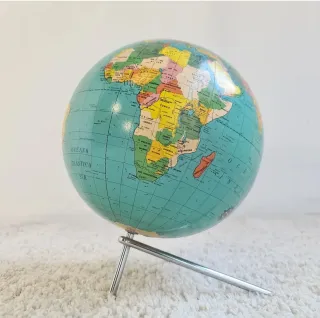 Globo terráqueo Dalmau Carles Pla. Vintage, 50s.