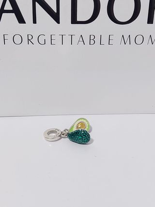 Charm Pandora Aguacate Plata y Esmalte