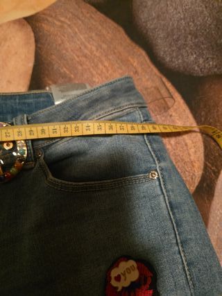 Pantalon Vaqueros juveniles con parches