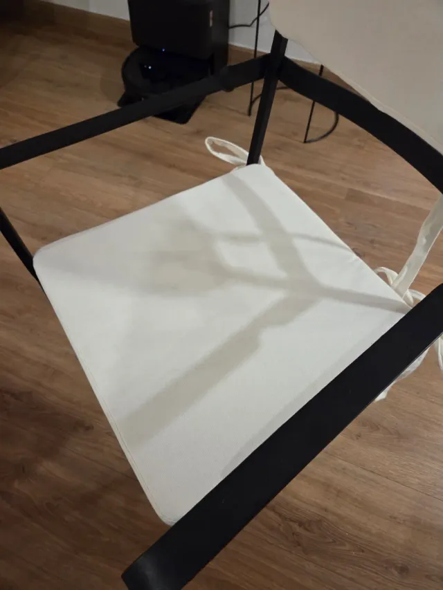 Sillas de hierro forjado con cojines