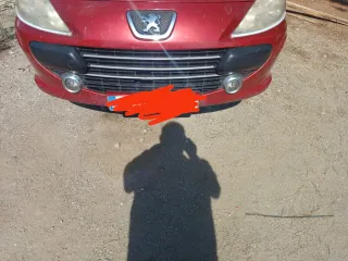 Paragolpes delantero Peugeot