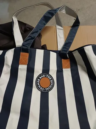 Bolsos y nevera térmica