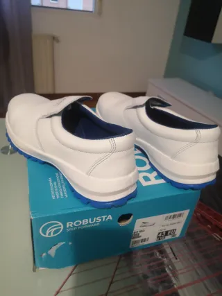 Zapatos de seguridad Robusta y gafas de seguridad 