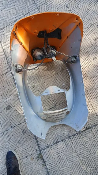 Carene Malaguti F12 Arancio