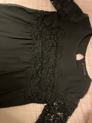 Blusa Sfera Negra Encaje Manga Larga