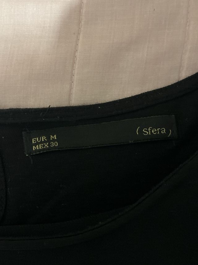 Blusa Sfera Negra Encaje Manga Larga