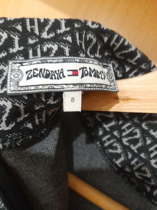 Jersey Tommy Hilfiger cuello alto estampado