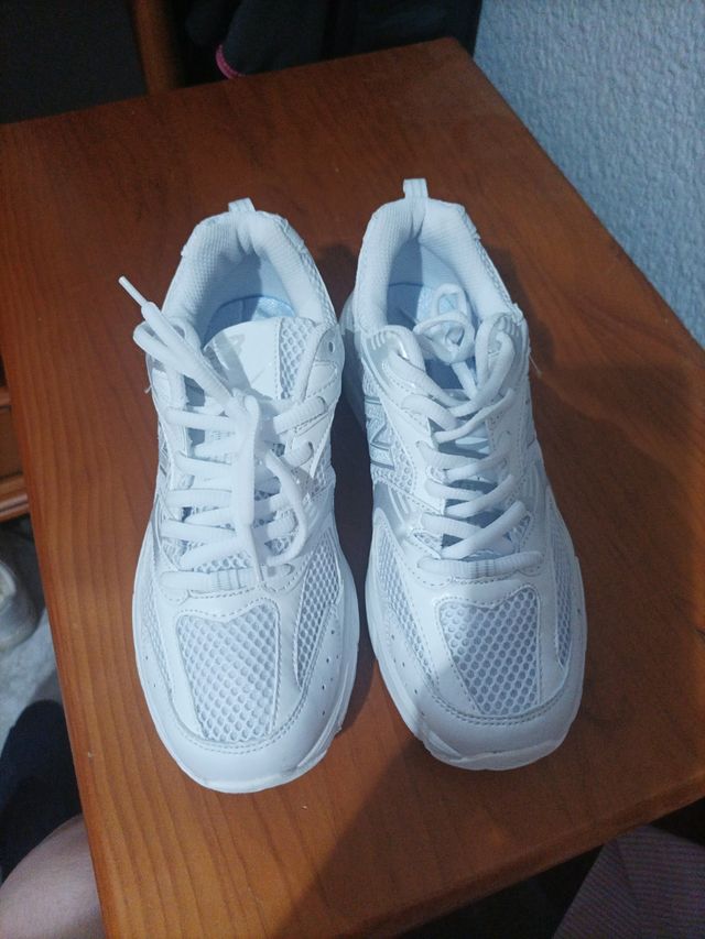 New Balance Mujer Plata/Blanco