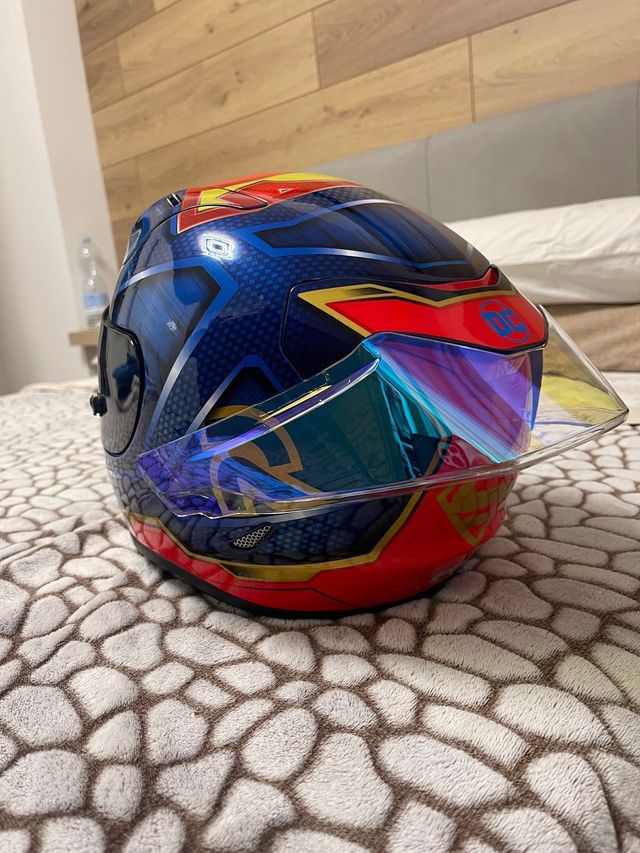 Casco HJC RPHA 11 Superman