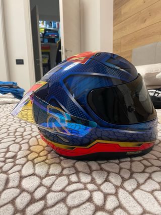 Casco HJC RPHA 11 Superman