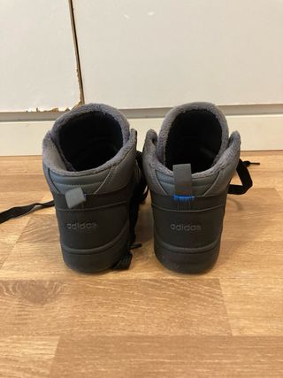 Zapatillas Adidas Negras y Azules