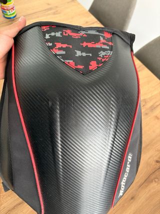 Mochila Motocard Negra y Roja