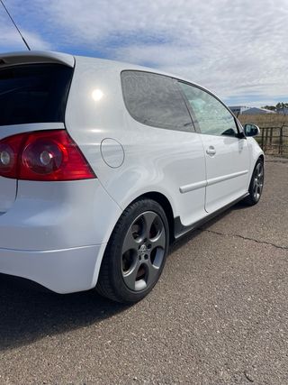 Volkswagen Golf V GTI