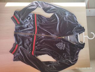 Conjunto Gucci terciopelo capucha