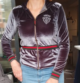 Conjunto Gucci terciopelo capucha