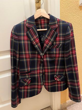Chaqueta cuadro escoces Talla 42
Marca Valecuatro