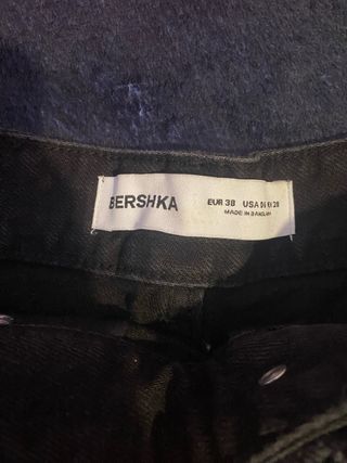 Pantalones vaqueros negros rotos Talla M