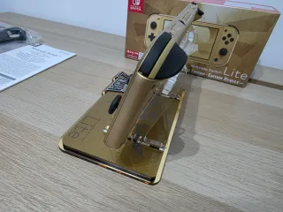 NINTENDO SWITCH Lite EDIZIONE HYRULE