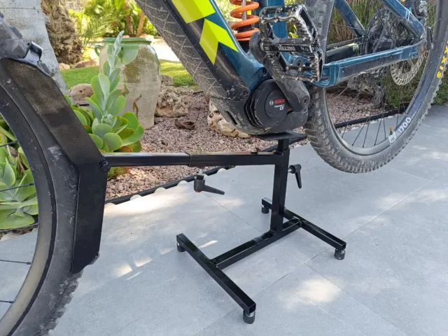 Supporto per bici elettriche e MTB