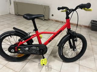 Bicicleta infantil roja