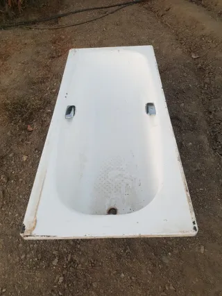 3 Bañeras Blancas Metálicas