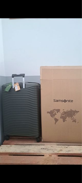 Maleta de viaje Samsonite
75x50x30