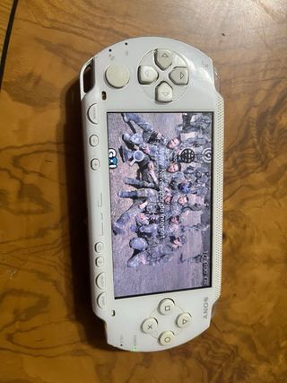 2 PSP Sony (Negro y Blanco)más caja n64