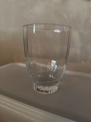Vasos de vidrio transparentes