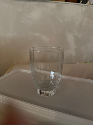 Vasos de vidrio transparentes