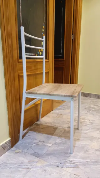 2 Sillas de cocina de metal
