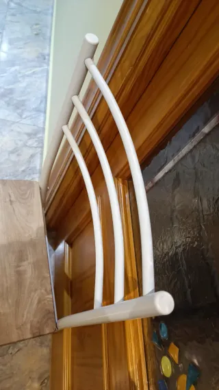 2 Sillas de cocina de metal