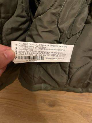 Cazadora Pull and Bear verde Talla XL