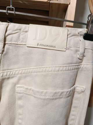 Pantalón beige talla 34