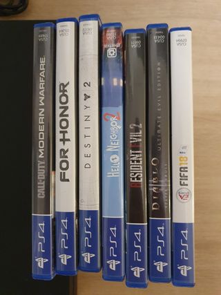 Consola PS4 + 4 mandos + 7 juegos