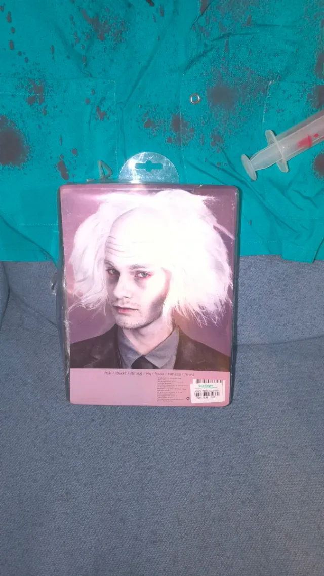 Disfraz Médico Zombie/Loco con jeringa y peluca