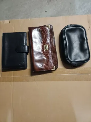 Lote de 3 monederos: negro y marrón