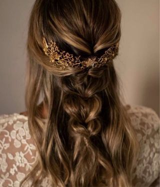 Tocado Novia  Dorado Flores y Hojas