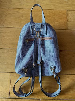 Mochila Parfois azul y rosa 